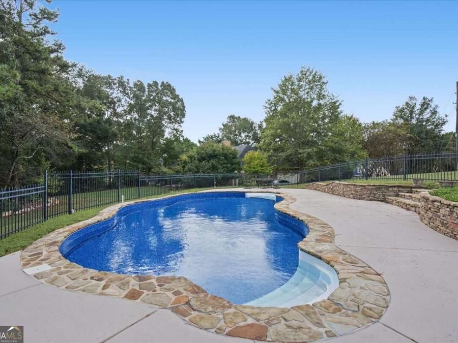 Property Image 40
