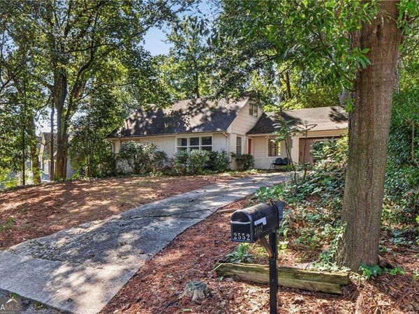 2552 Ridgewood Terrace NW, Atlanta, GA 30318