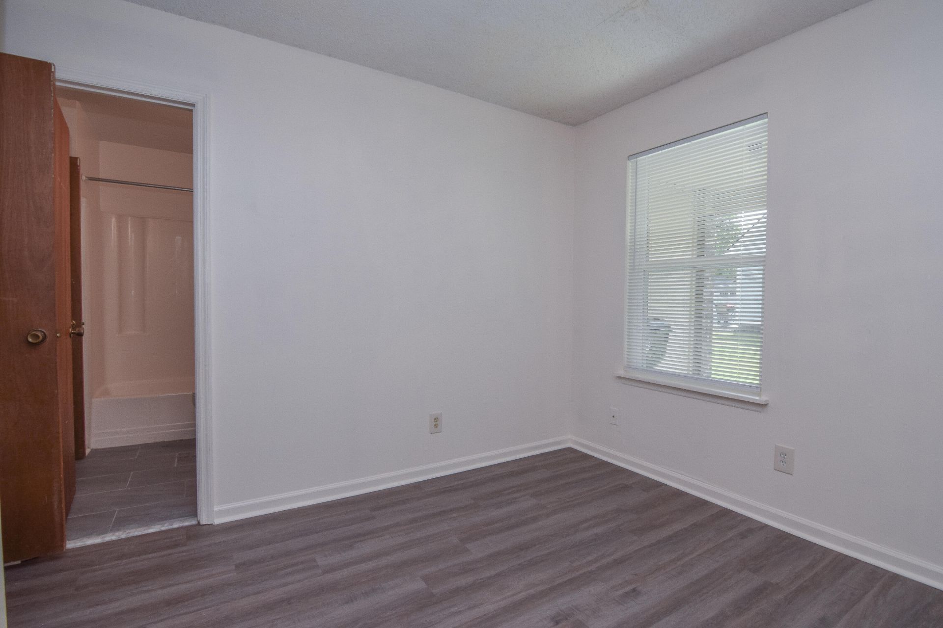 111 Peach Circle Photo 8