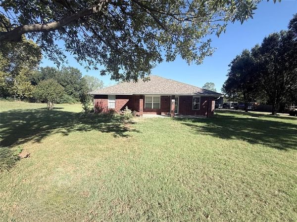 11 Cardinal Lane, Shawnee, OK 74804