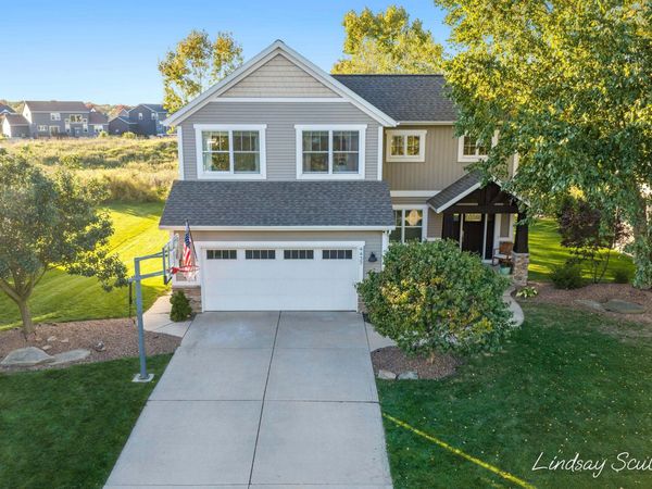 4437 Equestrian Drive, Hudsonville, MI 49426