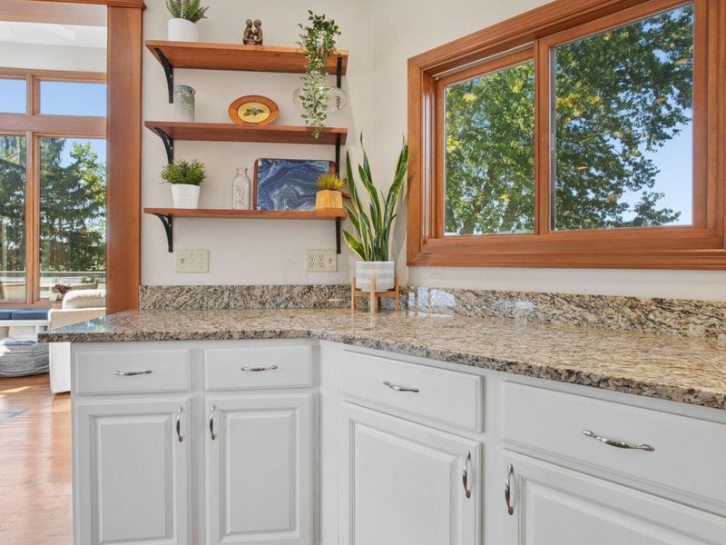1200 E Choctaw Drive , London, OH 43140 Photo 13