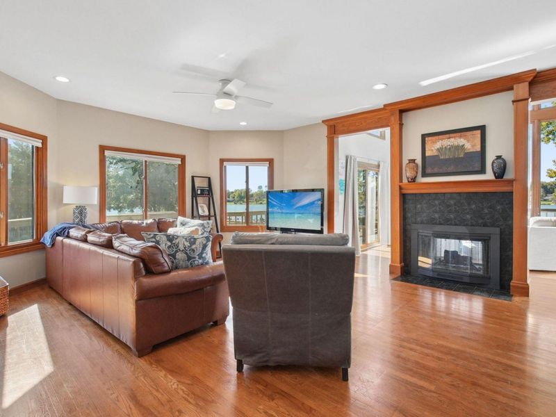 1200 E Choctaw Drive , London, OH 43140 Photo 5