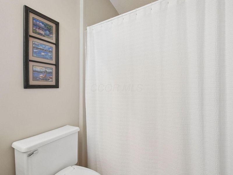 1200 E Choctaw Drive , London, OH 43140 Photo 70