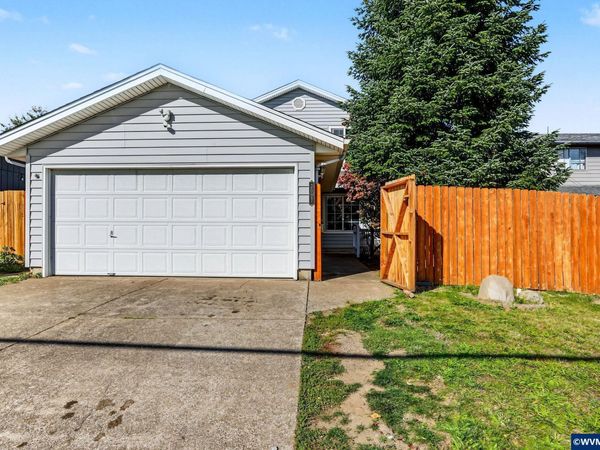 2027 Queen Av SE, Albany, OR 97322