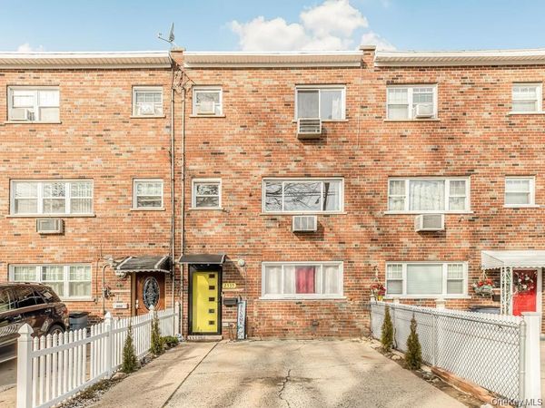 2535 Hollers Avenue , Bronx, NY 10475