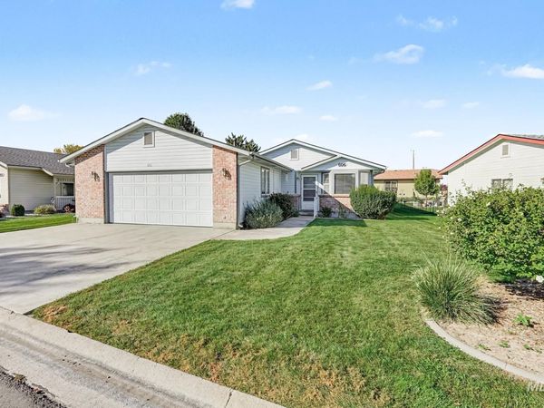 1100 Burnett Dr, Unit E606, Nampa, ID 83651