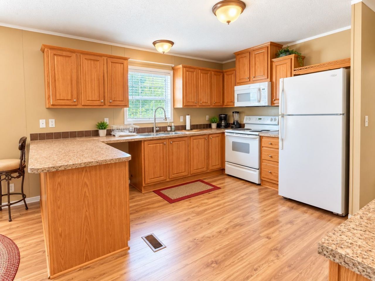 3821 Highway 1008 Photo 9
