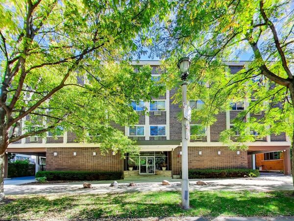 222 N Grove Avenue , Unit 1G, Oak Park, IL 60302