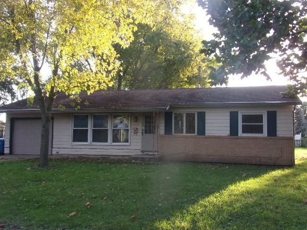 1009 Donnick Street , Minonk, IL 61760