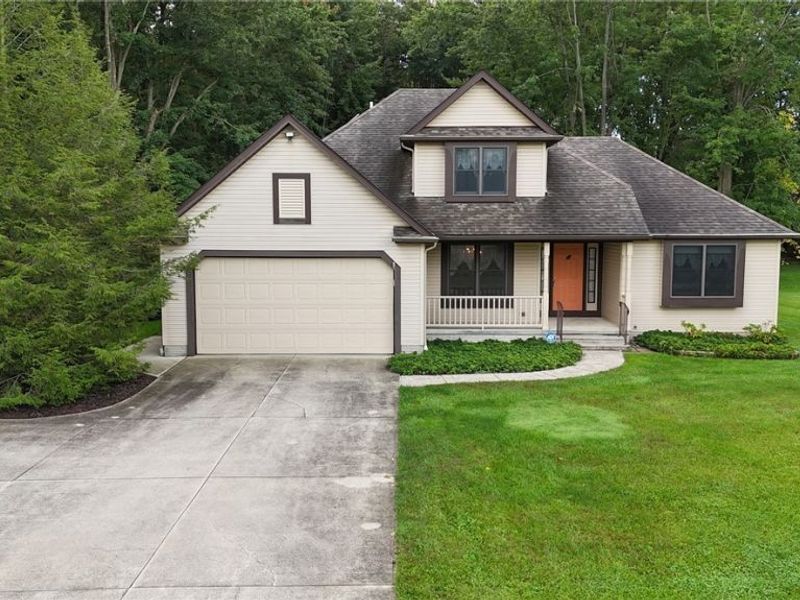 111 Squires Court, South Amherst, OH 44001 Photo 1