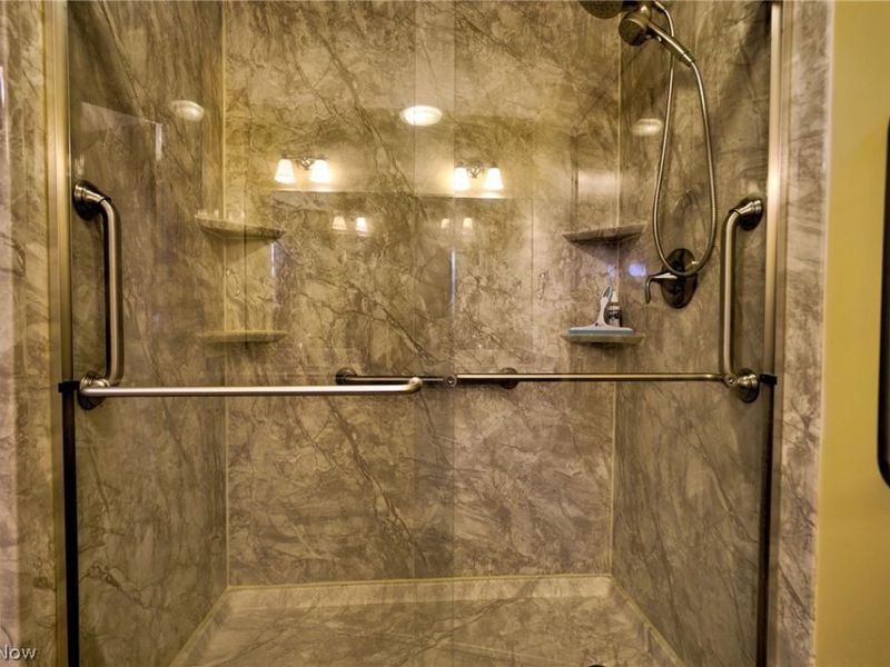111 Squires Court, South Amherst, OH 44001 Photo 29