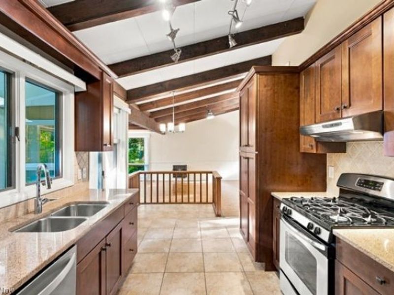 17079 Cats Den Road, Chagrin Falls, OH 44023 Photo 10