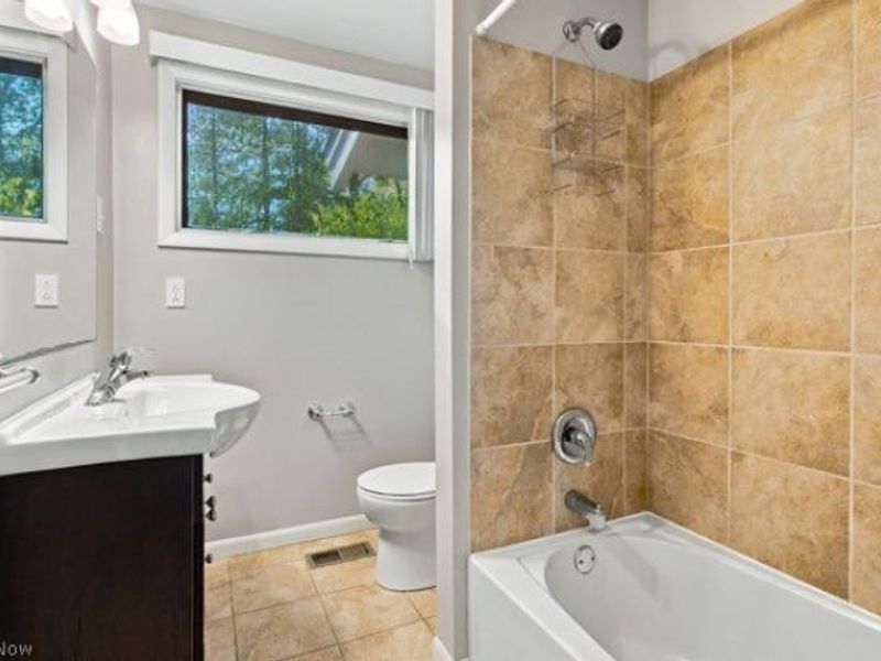 17079 Cats Den Road, Chagrin Falls, OH 44023 Photo 17