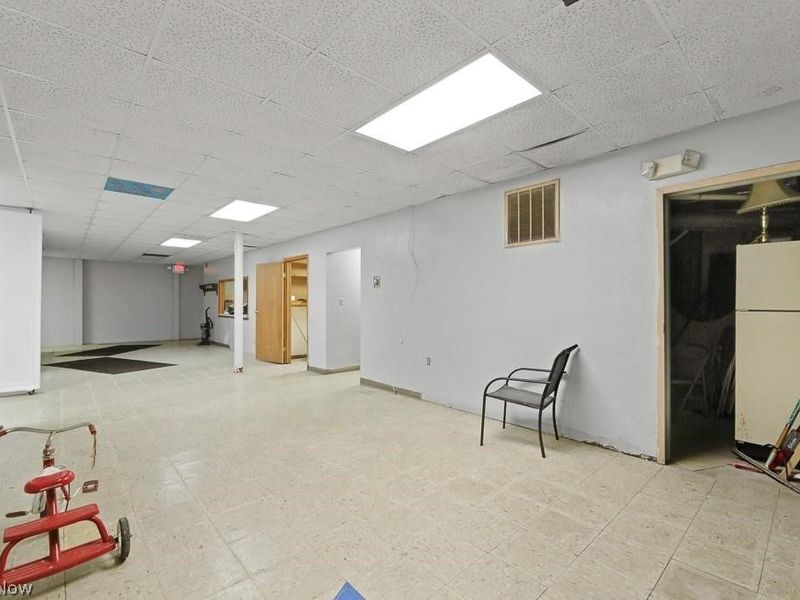 1887 W Beech Street, Alliance, OH 44601 Photo 32