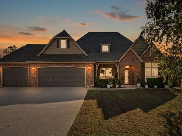 601 S Supernaw Avenue , Skiatook, OK 74070