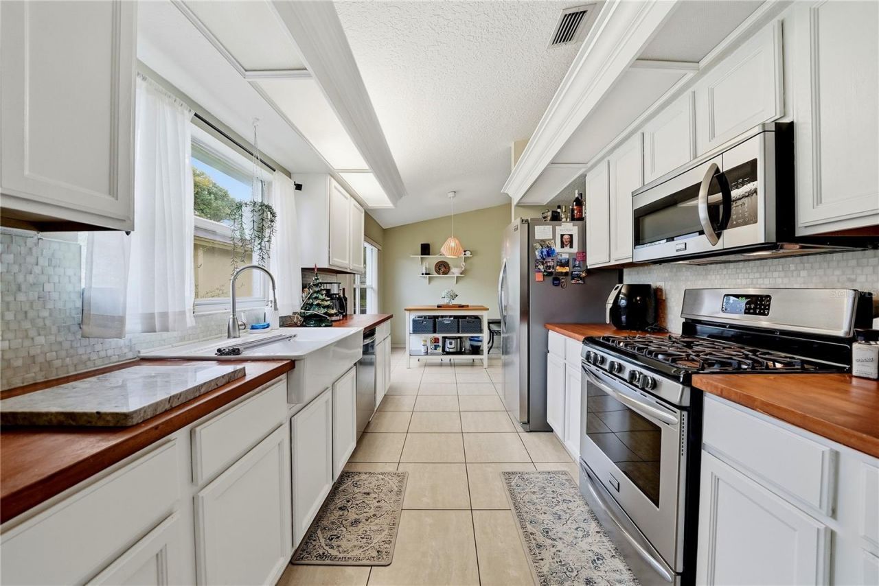 2012 Bridgehampton Place , Brandon, FL 33511 Photo