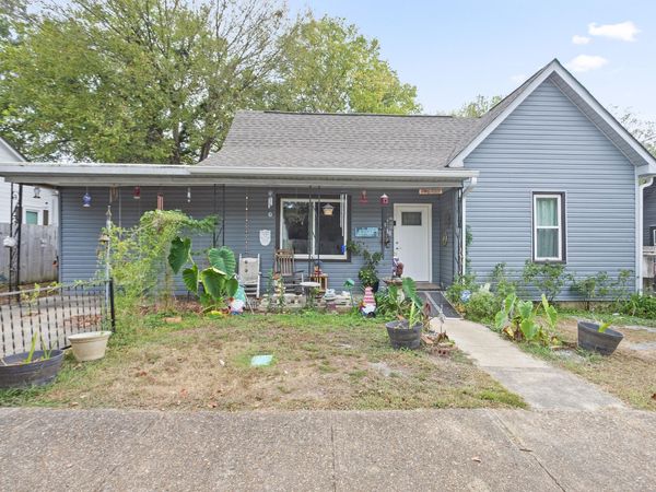 210 Jefferson Street, Fayetteville, TN 37334