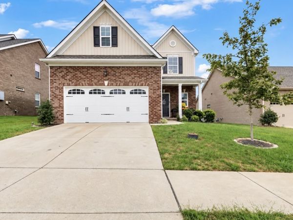 1027 Westgate Dr , Gallatin, TN 37066