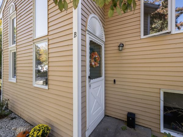 17 Cork Cir, Unit B, Millville, MA 01529