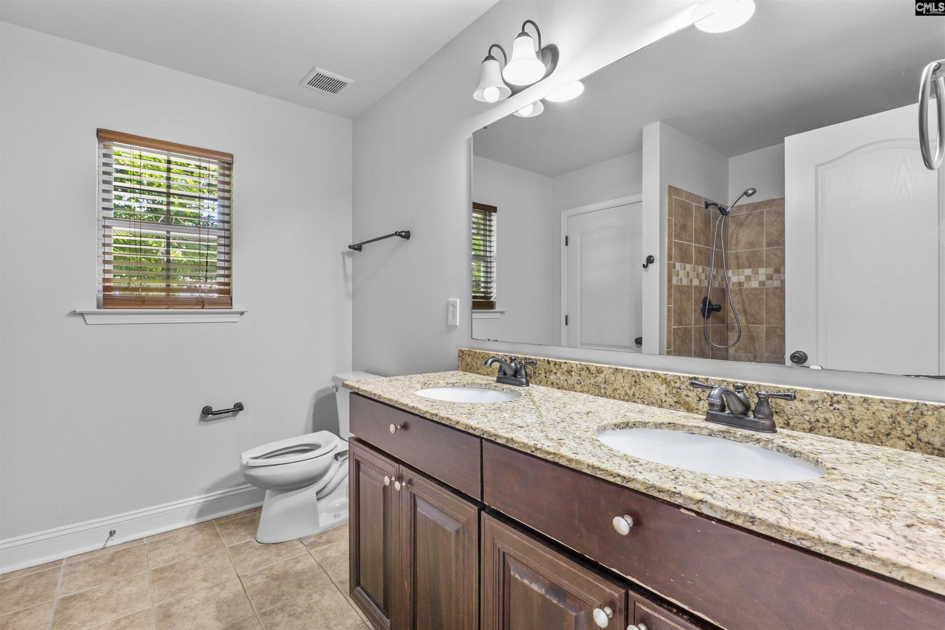 246 Blythe Creek Drive Photo 15