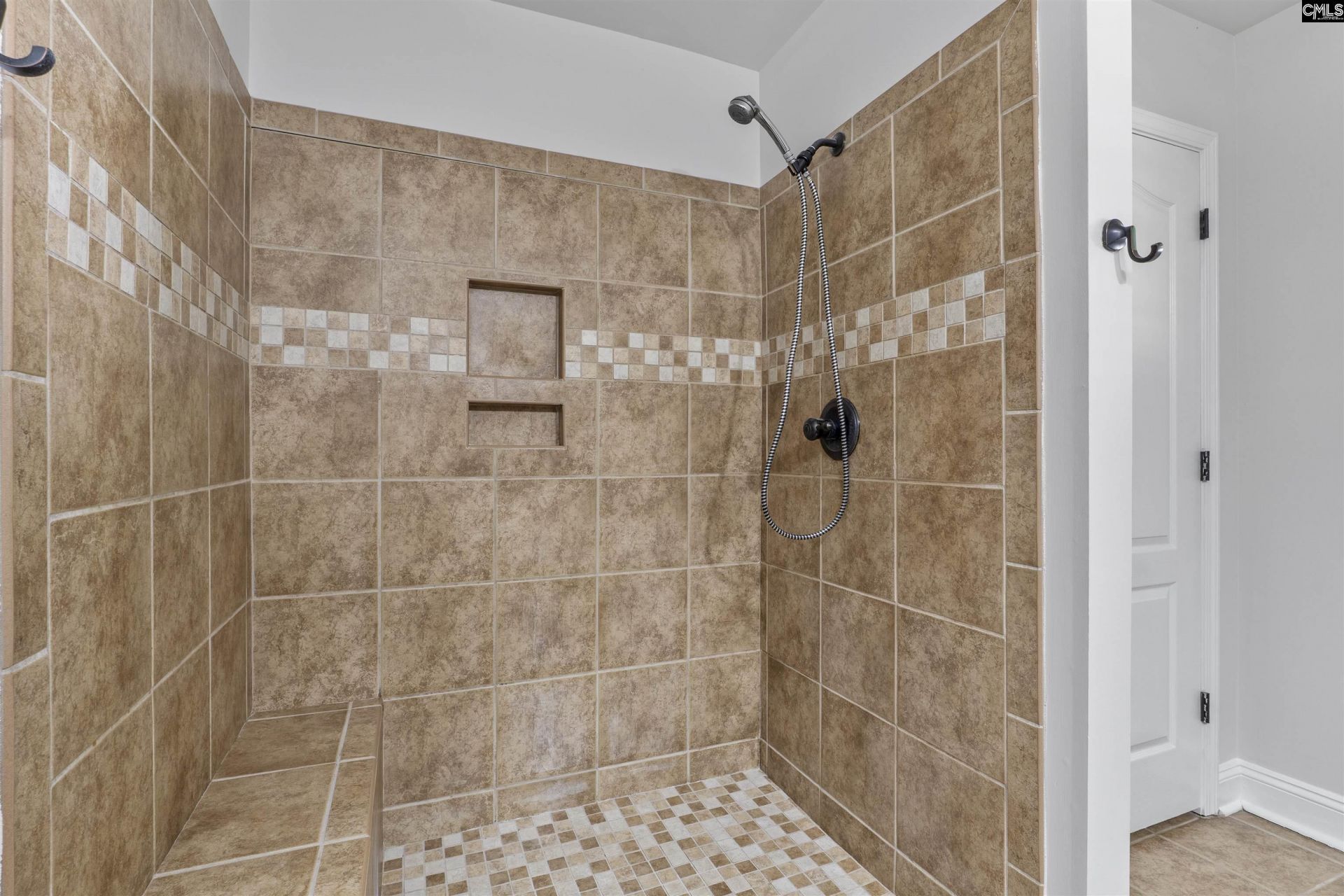 246 Blythe Creek Drive Photo 16