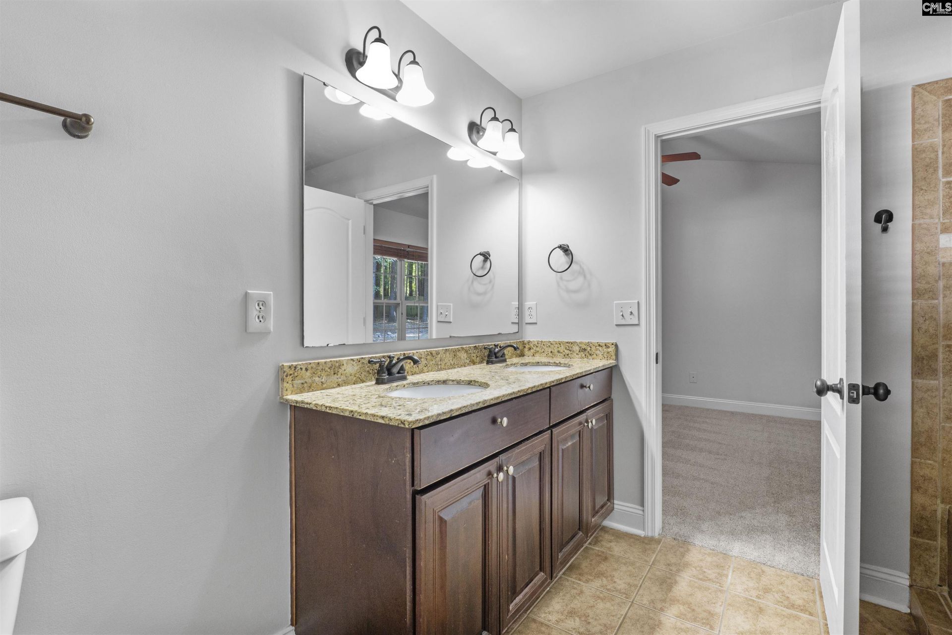 246 Blythe Creek Drive Photo 17
