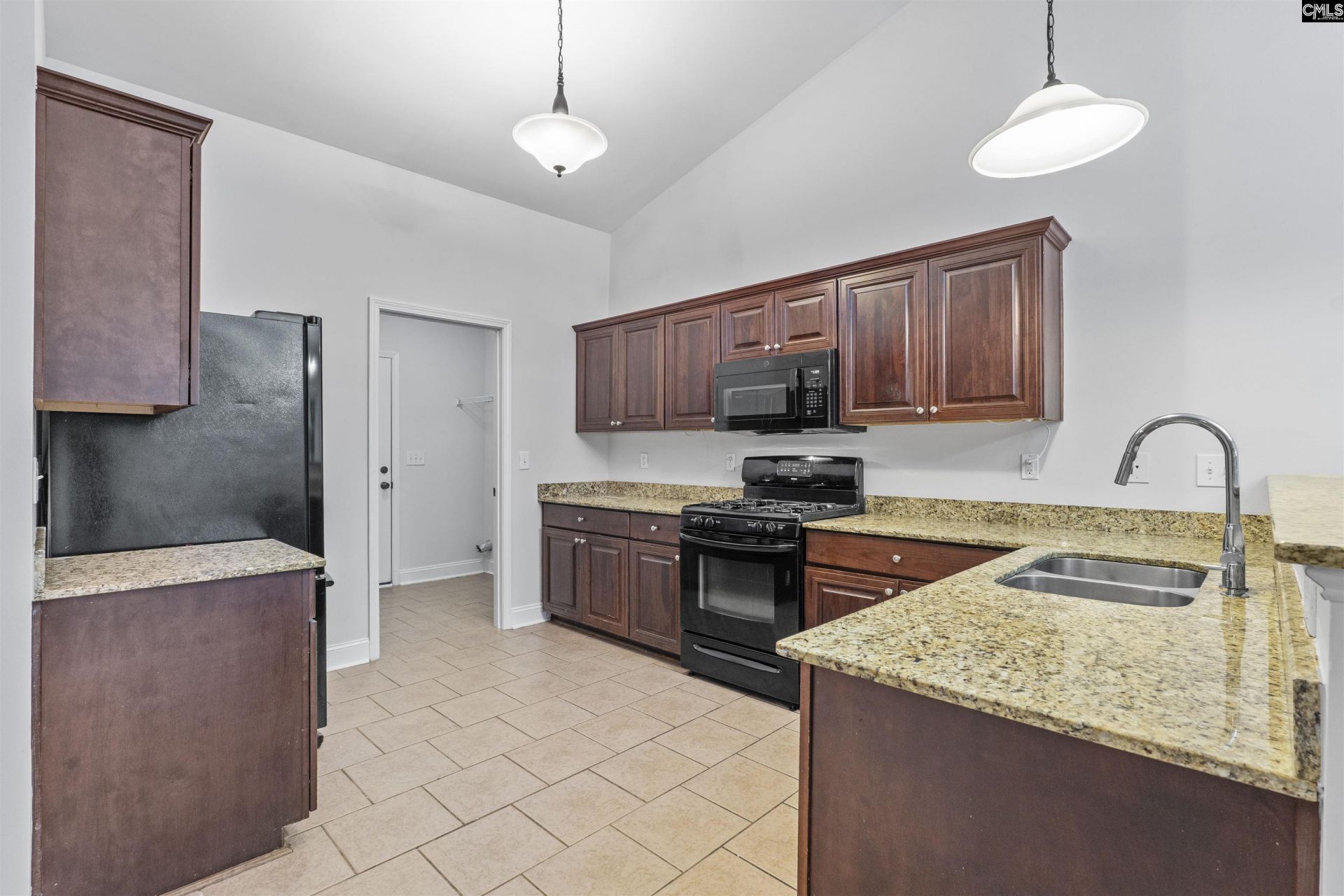 246 Blythe Creek Drive Photo 8