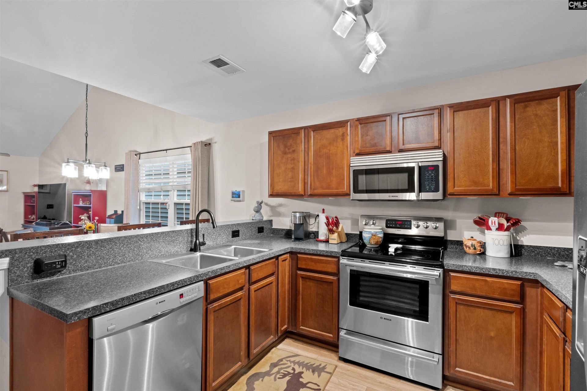 219 Regency Drive Photo 11