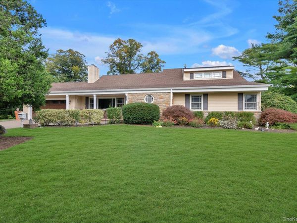 1361 Boxwood Drive E, Hewlett Harbor, NY 11557
