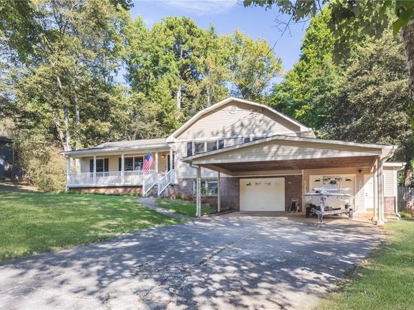 6566 Kellogg Drive , Acworth, GA 30102