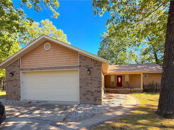101 Beaverview Drive , Eureka Springs, AR 72631