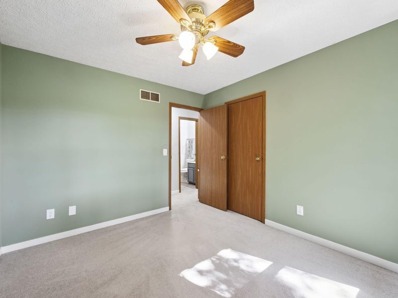 5461 Rushden Drive , Columbus, OH 43230 Photo 26
