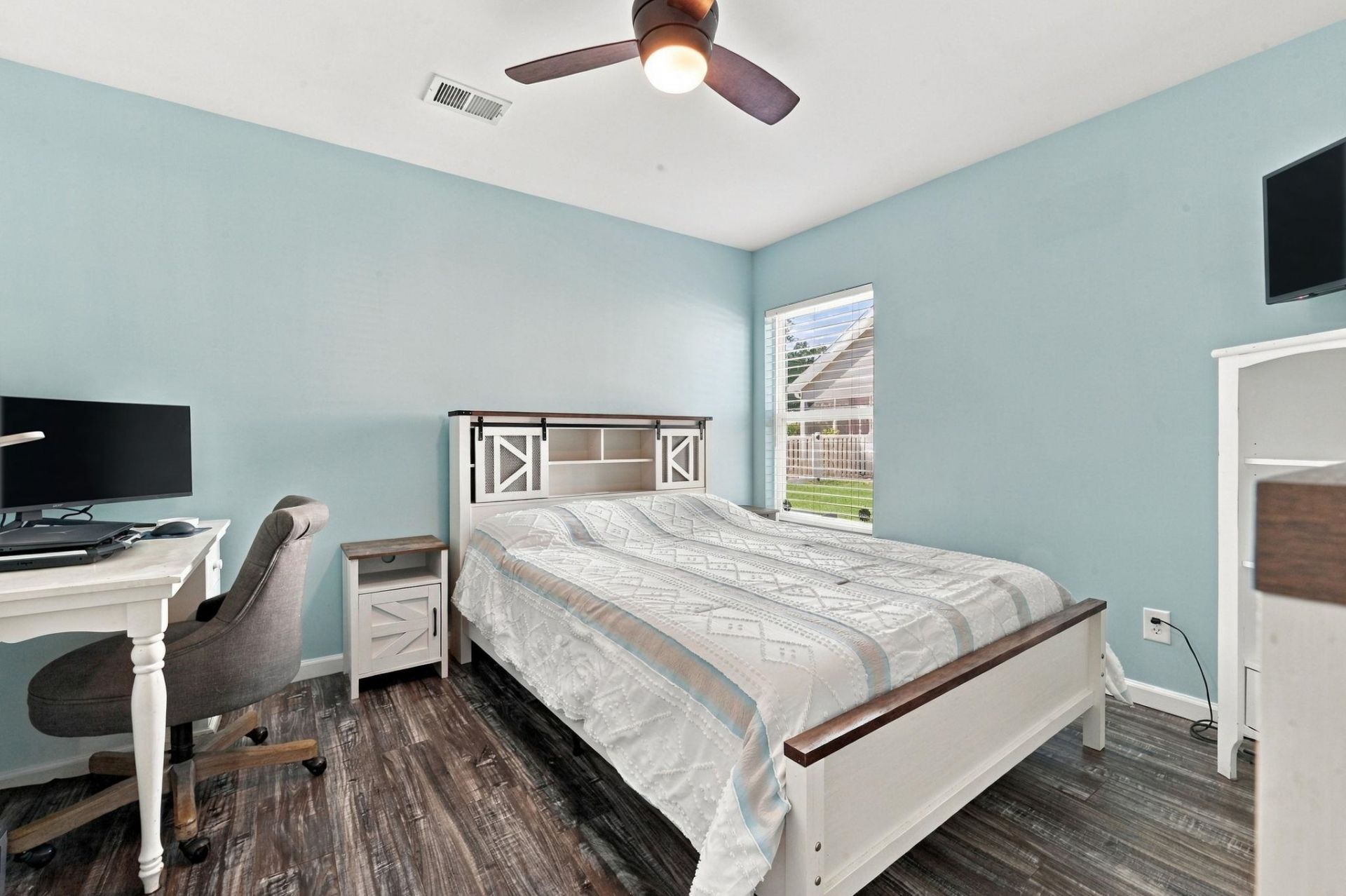 869 Bonita Loop Photo 22