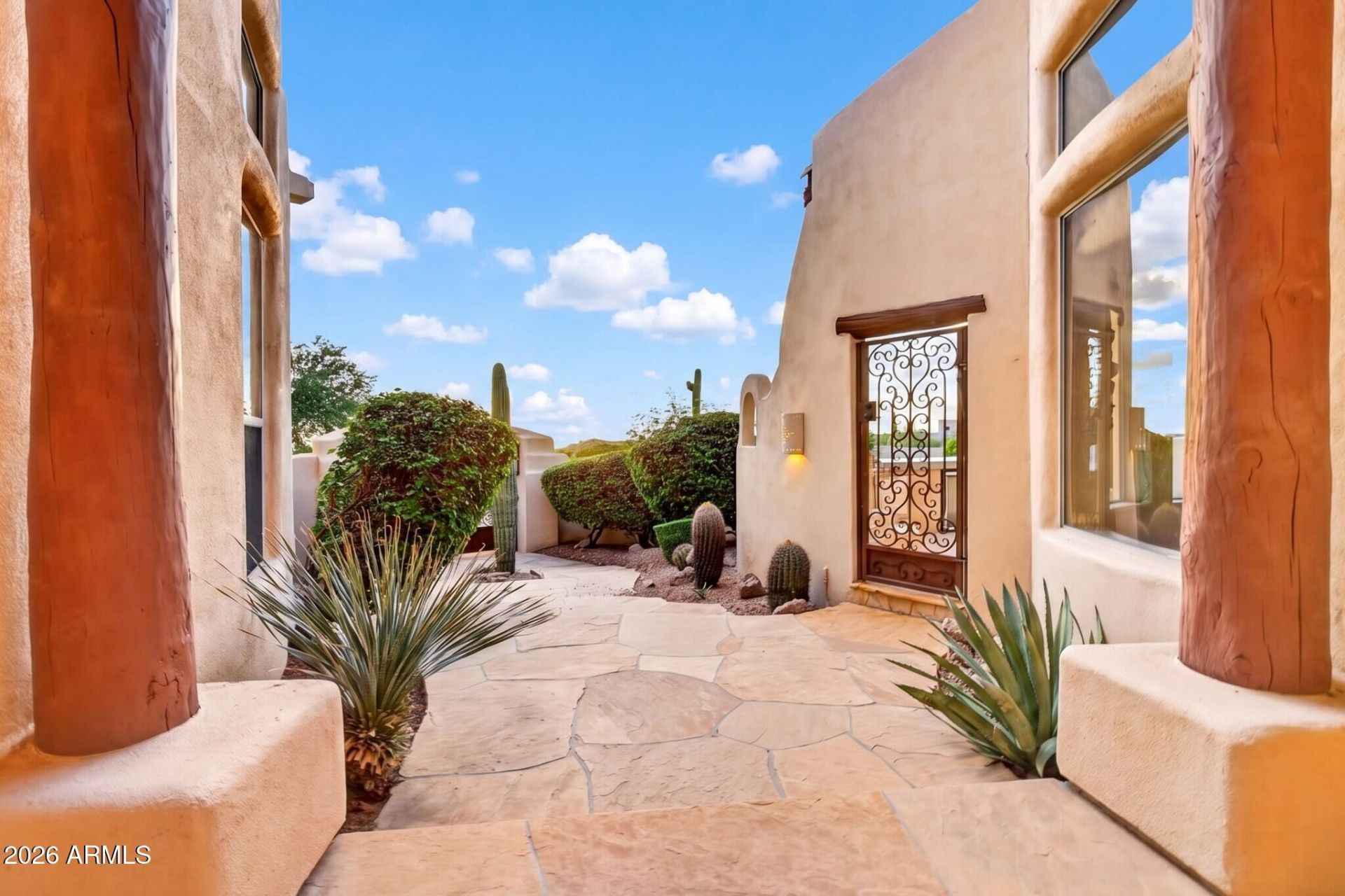 8540 E MCDOWELL Road, Mesa, AZ 85207