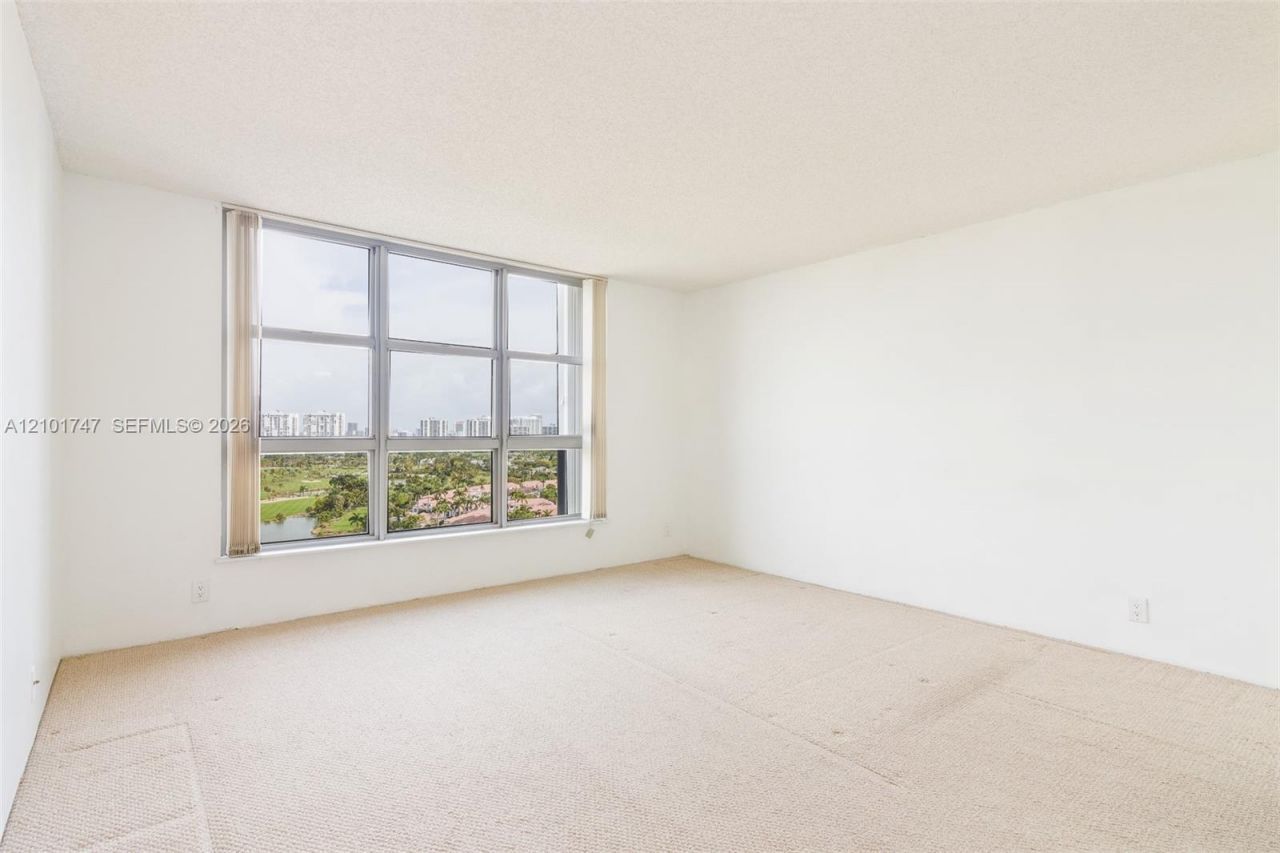 3400 NE 192 St , Unit 1905, Aventura, FL 33180 Photo
