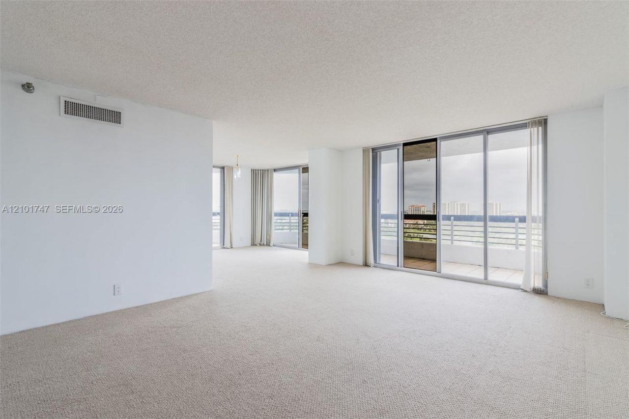 3400 NE 192 St , Unit 1905, Aventura, FL 33180 Photo