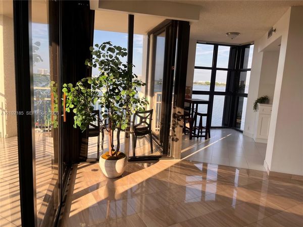 4000 NE Towerside Ter , Unit 1101, Miami, FL 33138