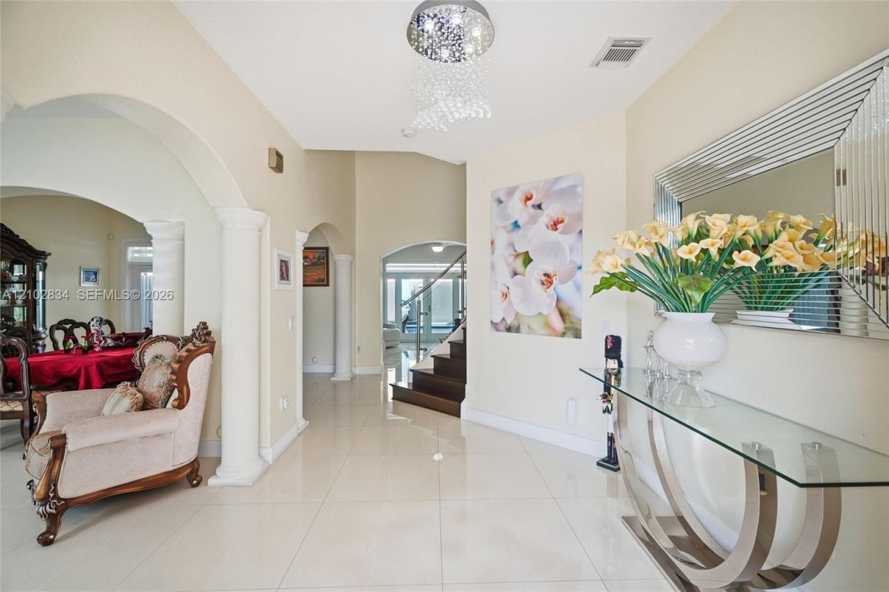 18112 NW 91st Ct, Hialeah, FL 33018 Photo