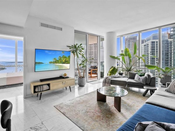 851 NE 1st Ave, Unit 3211, Miami, FL 33132