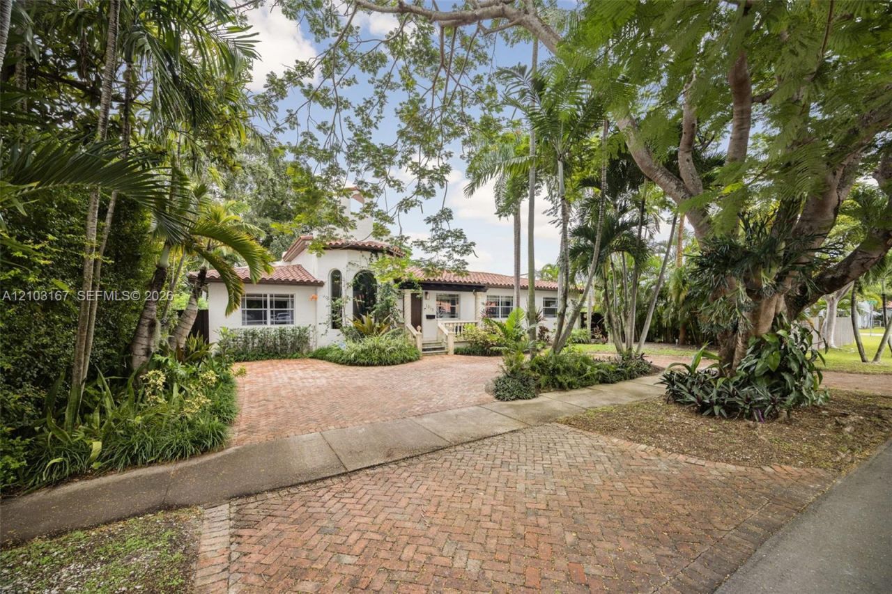1015 SW 44th Ave , Miami, FL 33134 Photo