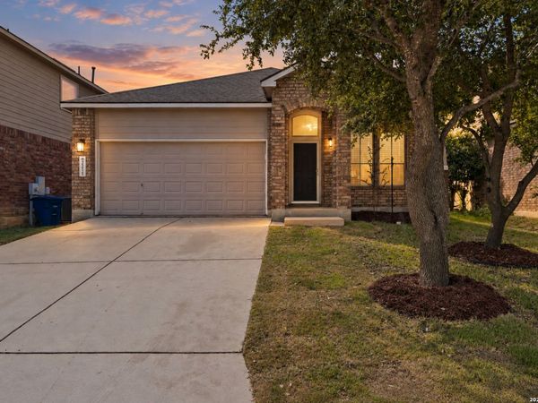 2211 MUUGA MNR, San Antonio, TX 78251