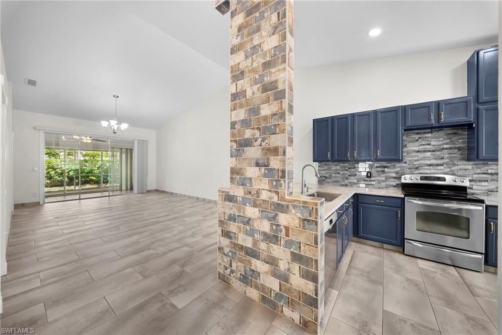 7021 Lone Oak Blvd , Naples, FL 34109 Photo