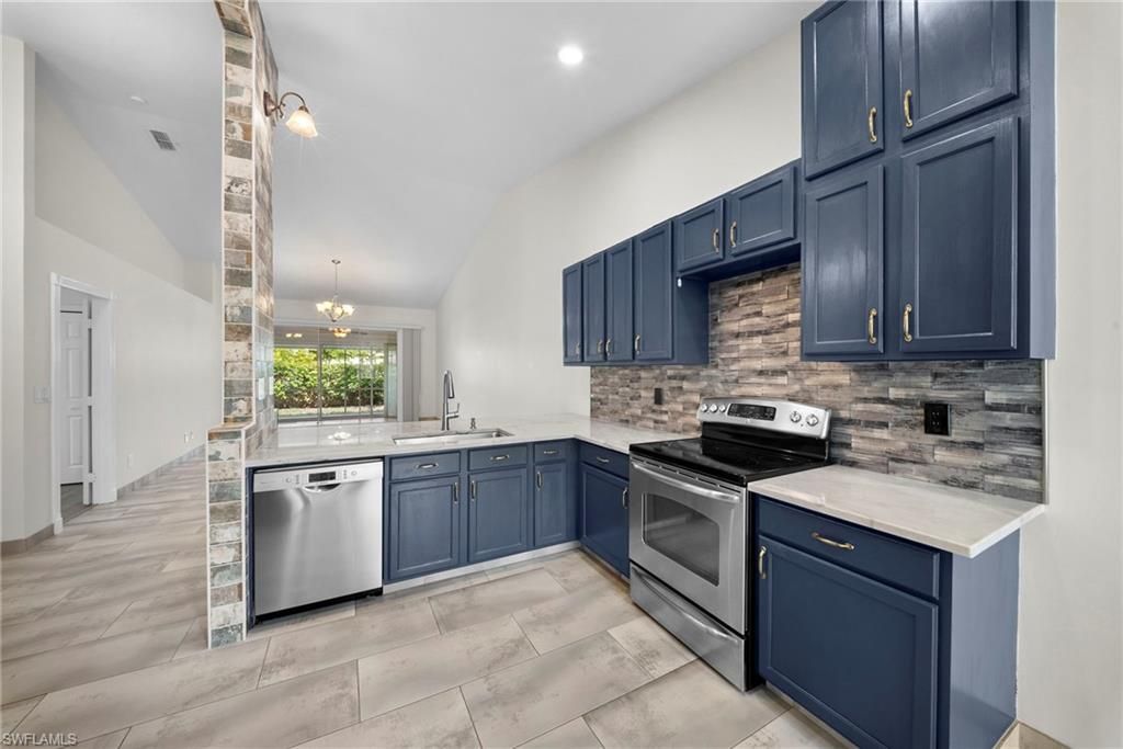 7021 Lone Oak Blvd , Naples, FL 34109 Photo