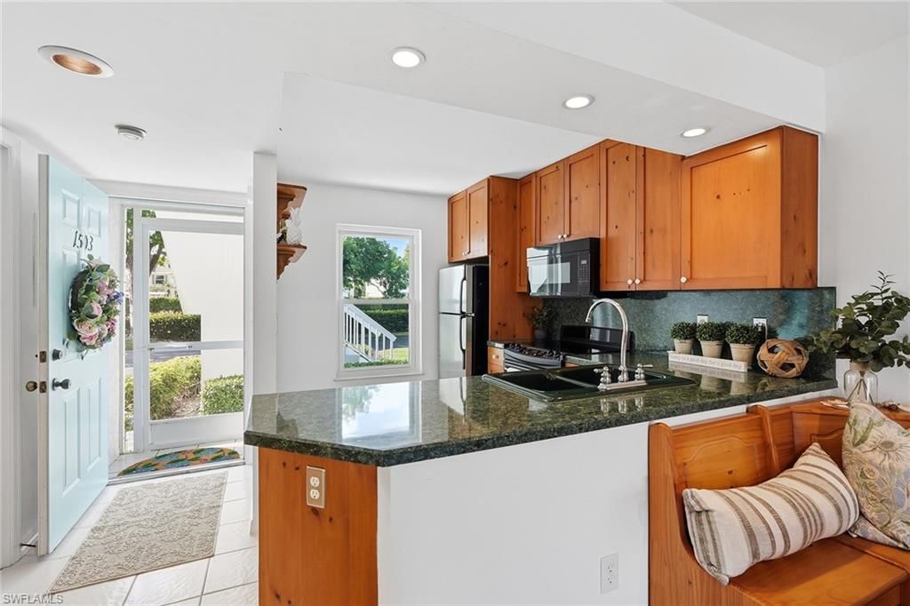 1355 Mainsail Dr, Unit 1503, Naples, FL 34114 Photo