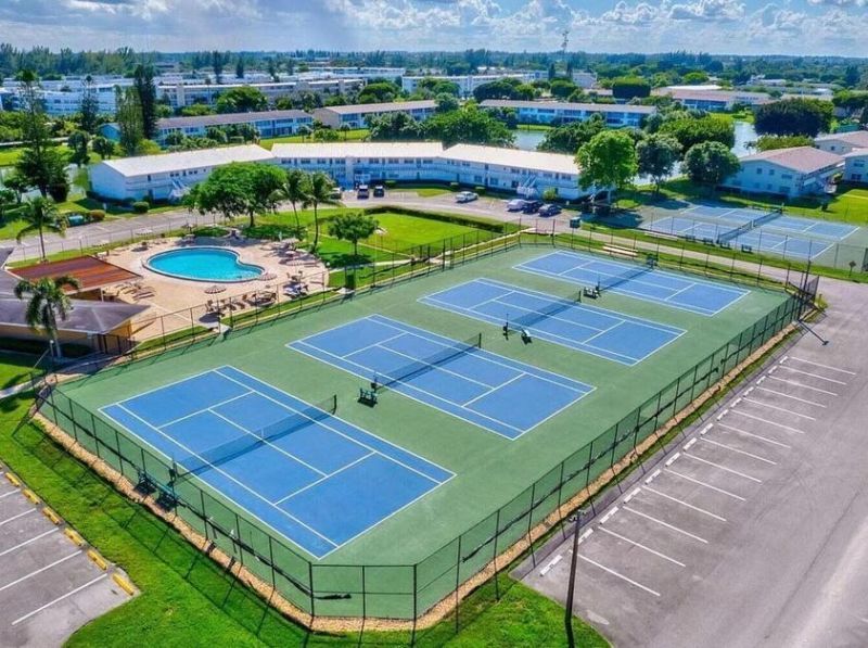 85 Kingswood E, West Palm Beach, FL 33417 Photo
