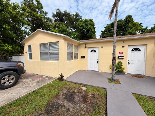 2219 Wilson Street, Hollywood, FL 33020