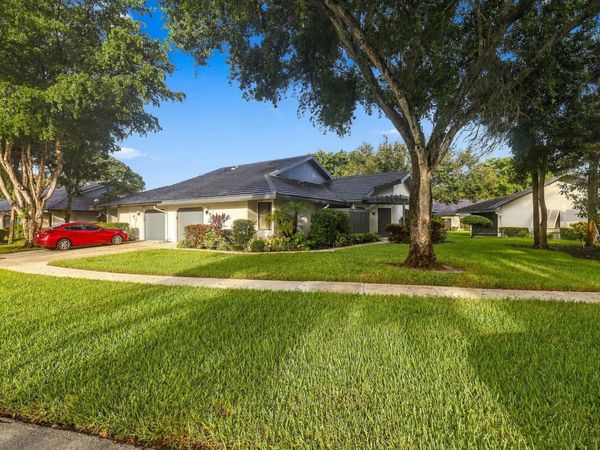 5086 Pine Drive, Boynton Beach, FL 33437
