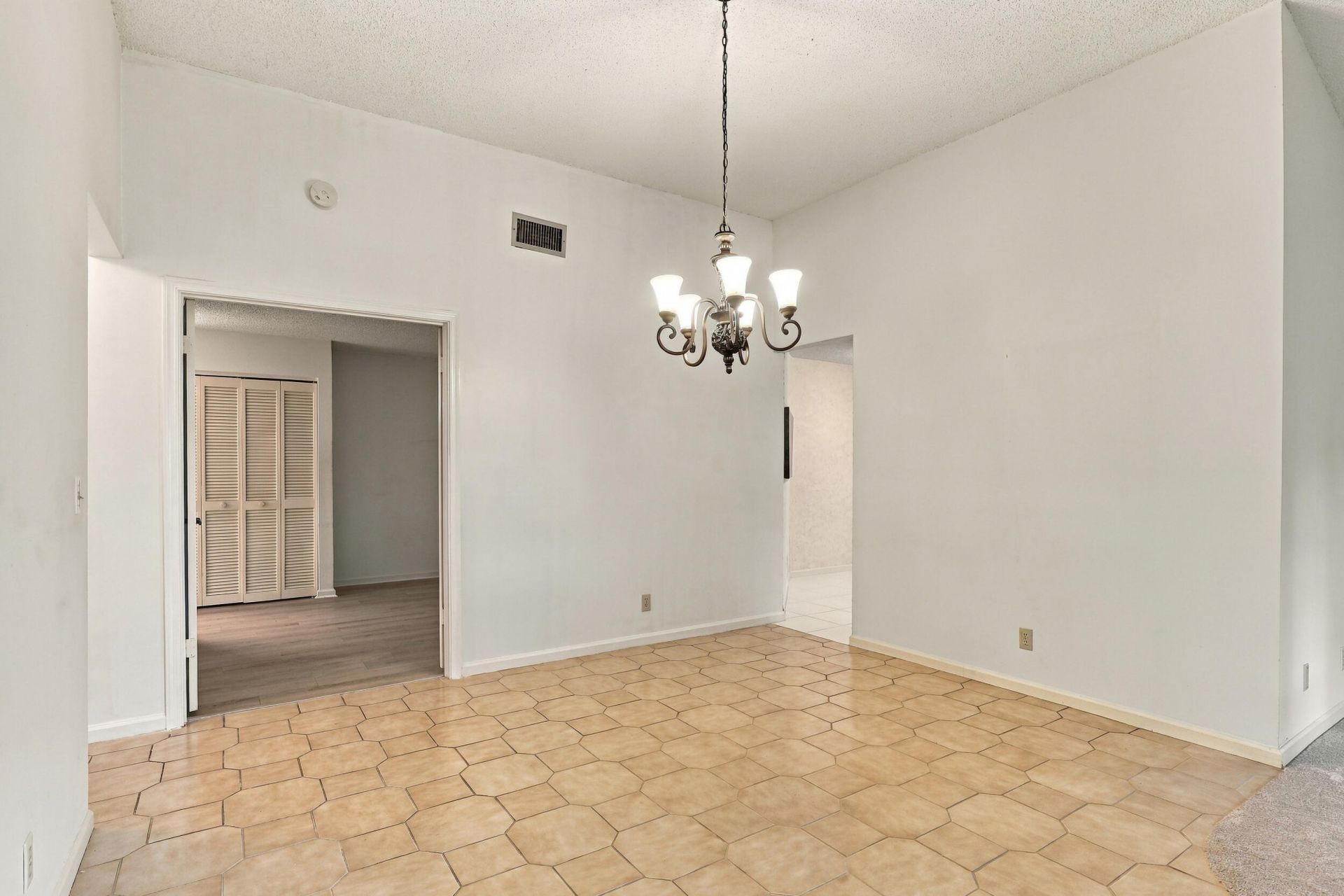 5086 Pine Drive, Boynton Beach, FL 33437 Photo