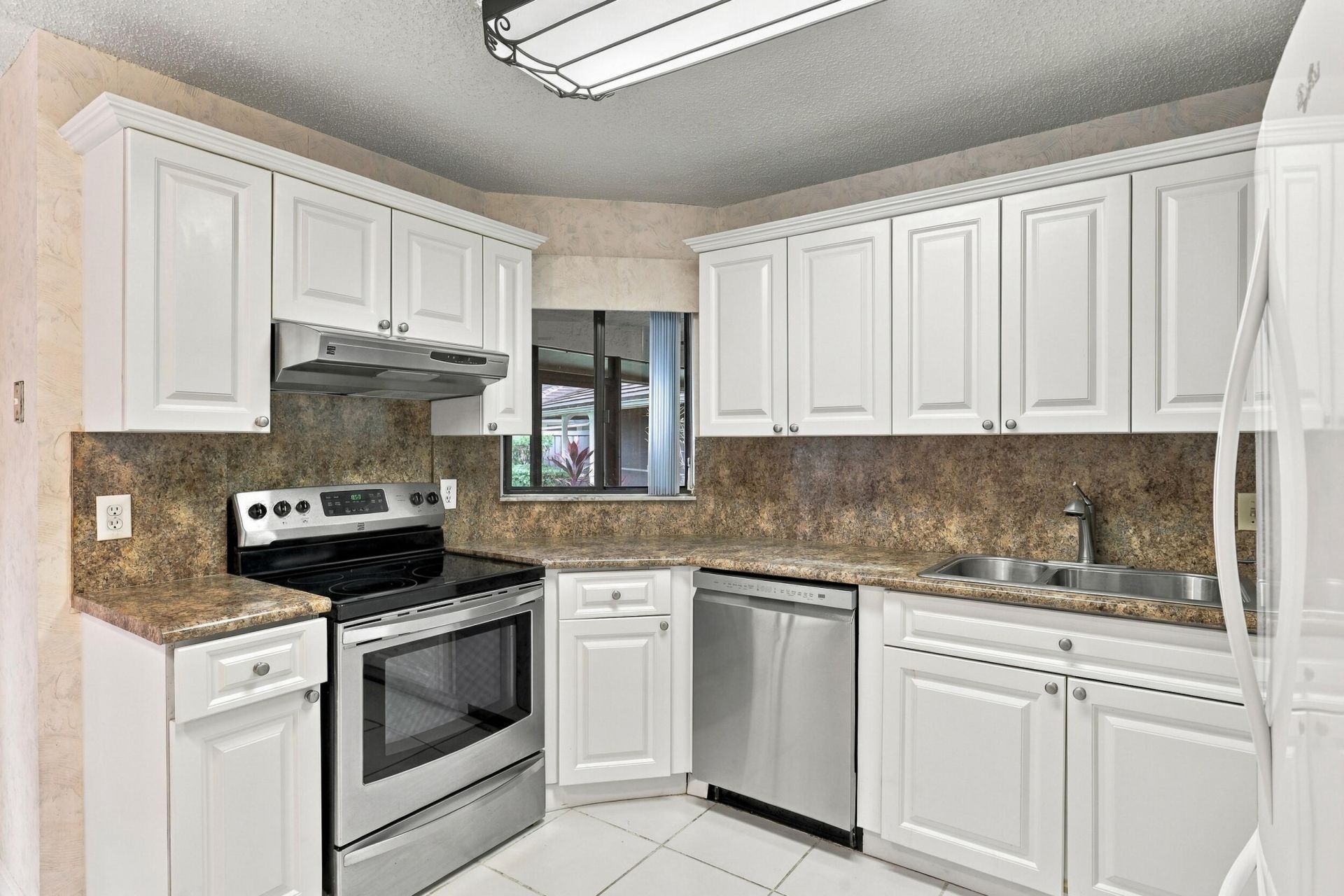 5086 Pine Drive, Boynton Beach, FL 33437 Photo